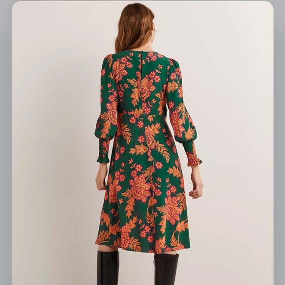 Boden Floral Print Smocked Cuff Midi Dress, Hunter Green/Multi - Picture 4 of 4